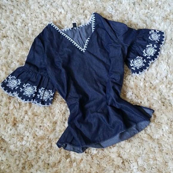 Chambray embroidery flutter sleeve blouse - Picture 4 of 7